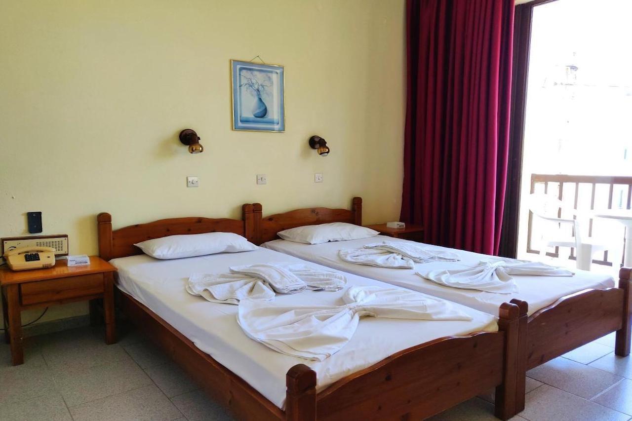Titania Hotel Karpathos מראה חיצוני תמונה