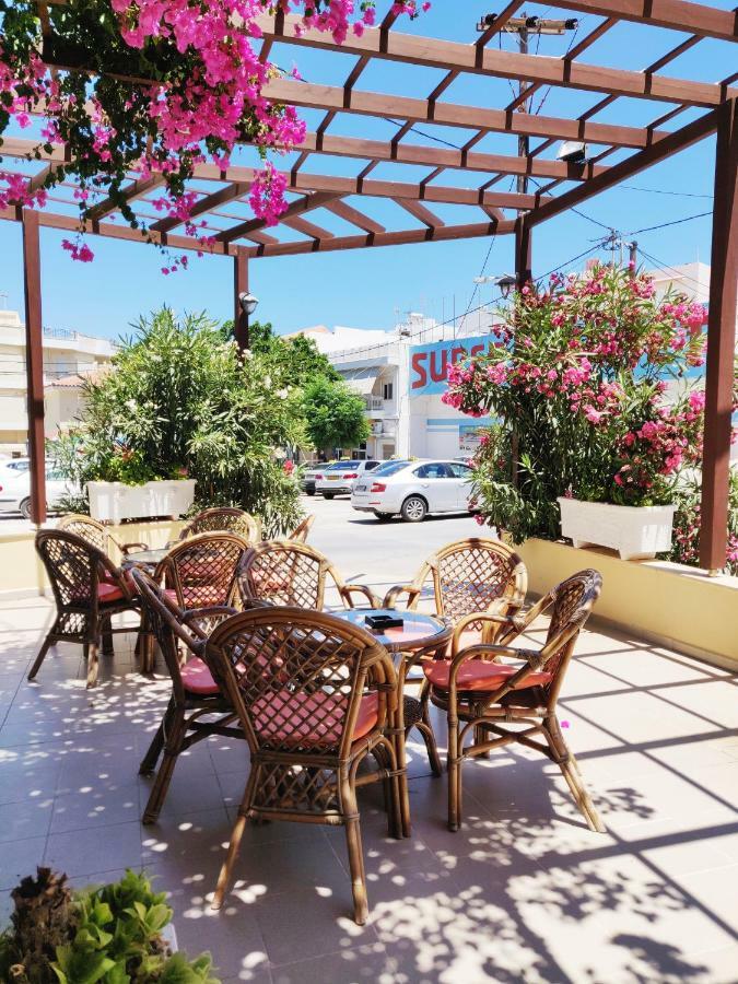 Titania Hotel Karpathos מראה חיצוני תמונה
