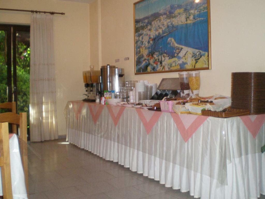 Titania Hotel Karpathos מראה חיצוני תמונה