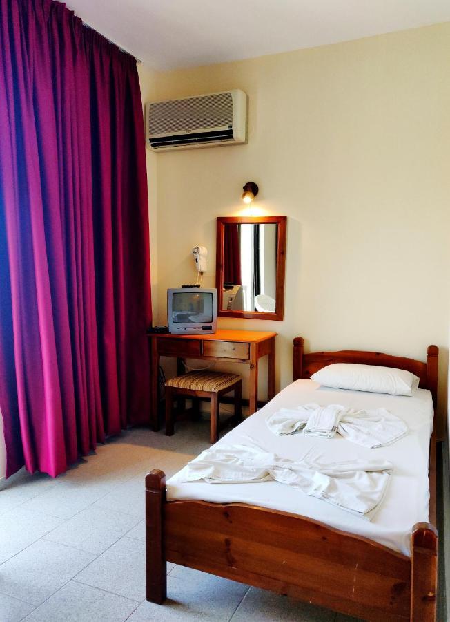 Titania Hotel Karpathos מראה חיצוני תמונה